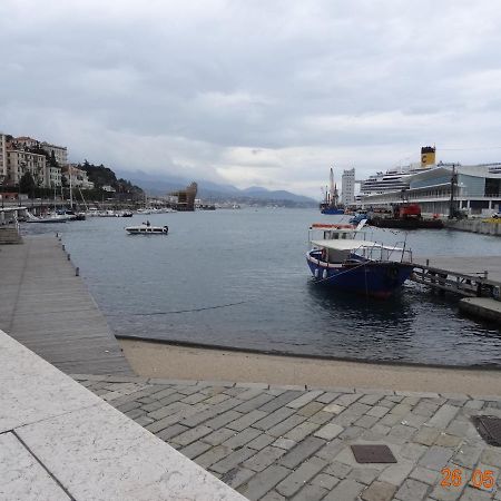 Bed & Blu Apartment Savona Luaran gambar